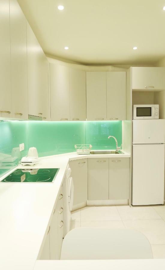 Design Apartment In The City Of Aten Exteriör bild